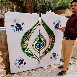 Peacock feather inlay wall panel handcrafted on Vietnam white marble by Makrana artisans